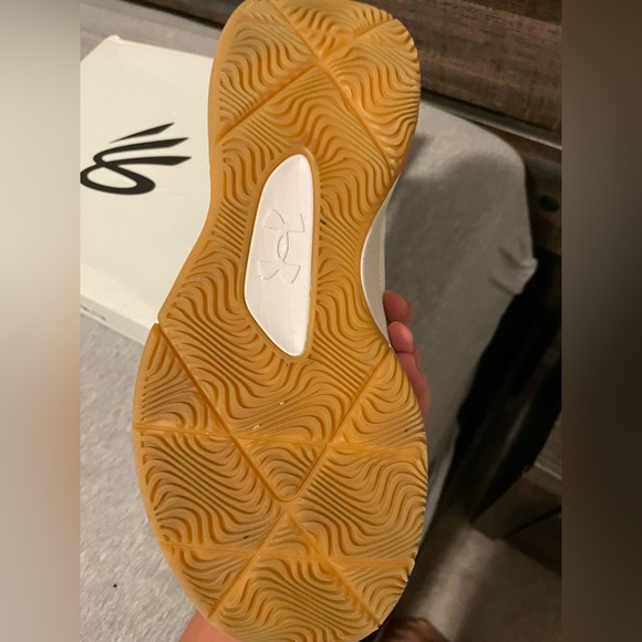 Under Armor Curry 375 Gold Brown White Men’s Shoes - Picture 3 of 3